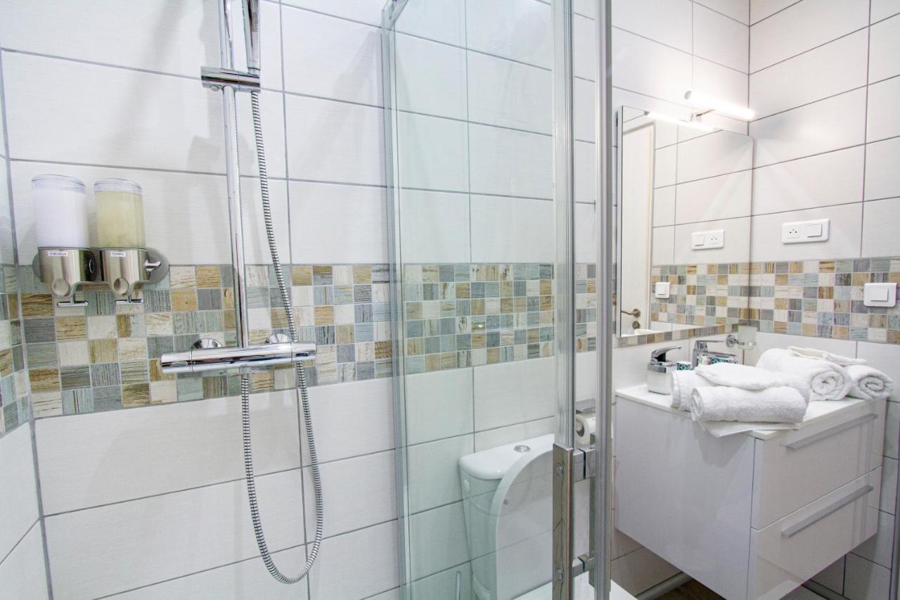 Soleil D'Ete - Netflix & Wifi - Balcon - Climatisation - Parking Gratuit - Check-In 24H24 - Emplacement Velos - Goodmarning Chalons en Champagne Bagian luar foto