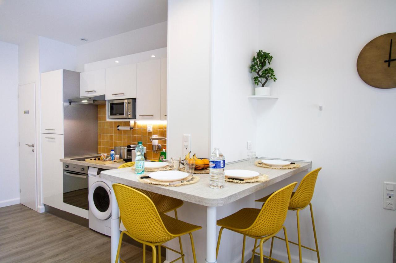 Soleil D'Ete - Netflix & Wifi - Balcon - Climatisation - Parking Gratuit - Check-In 24H24 - Emplacement Velos - Goodmarning Chalons en Champagne Bagian luar foto