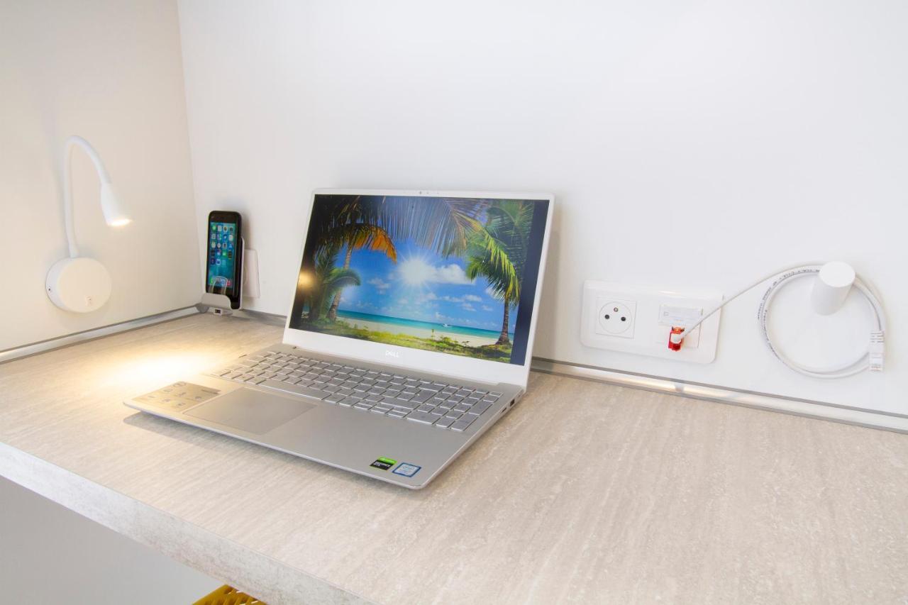 Soleil D'Ete - Netflix & Wifi - Balcon - Climatisation - Parking Gratuit - Check-In 24H24 - Emplacement Velos - Goodmarning Chalons en Champagne Bagian luar foto