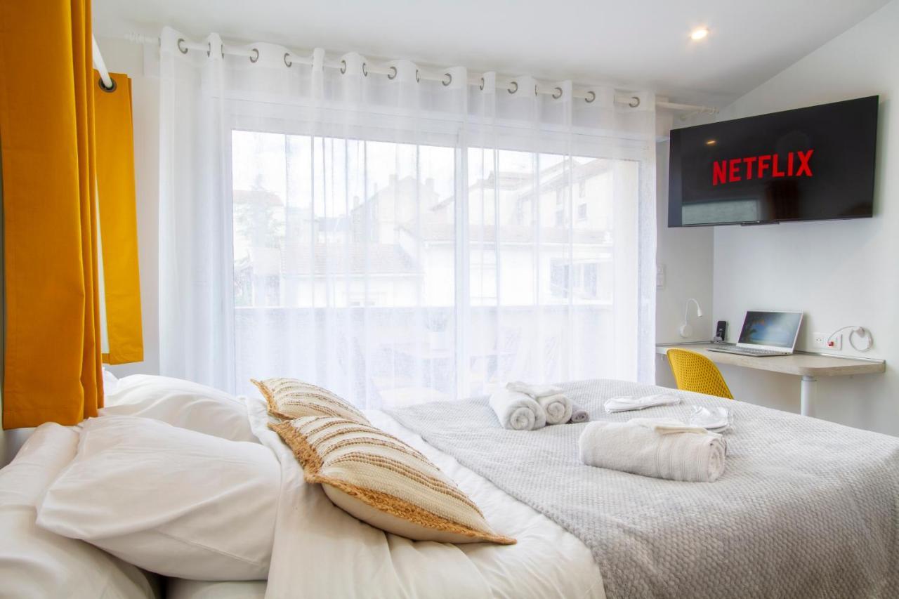 Soleil D'Ete - Netflix & Wifi - Balcon - Climatisation - Parking Gratuit - Check-In 24H24 - Emplacement Velos - Goodmarning Chalons en Champagne Bagian luar foto