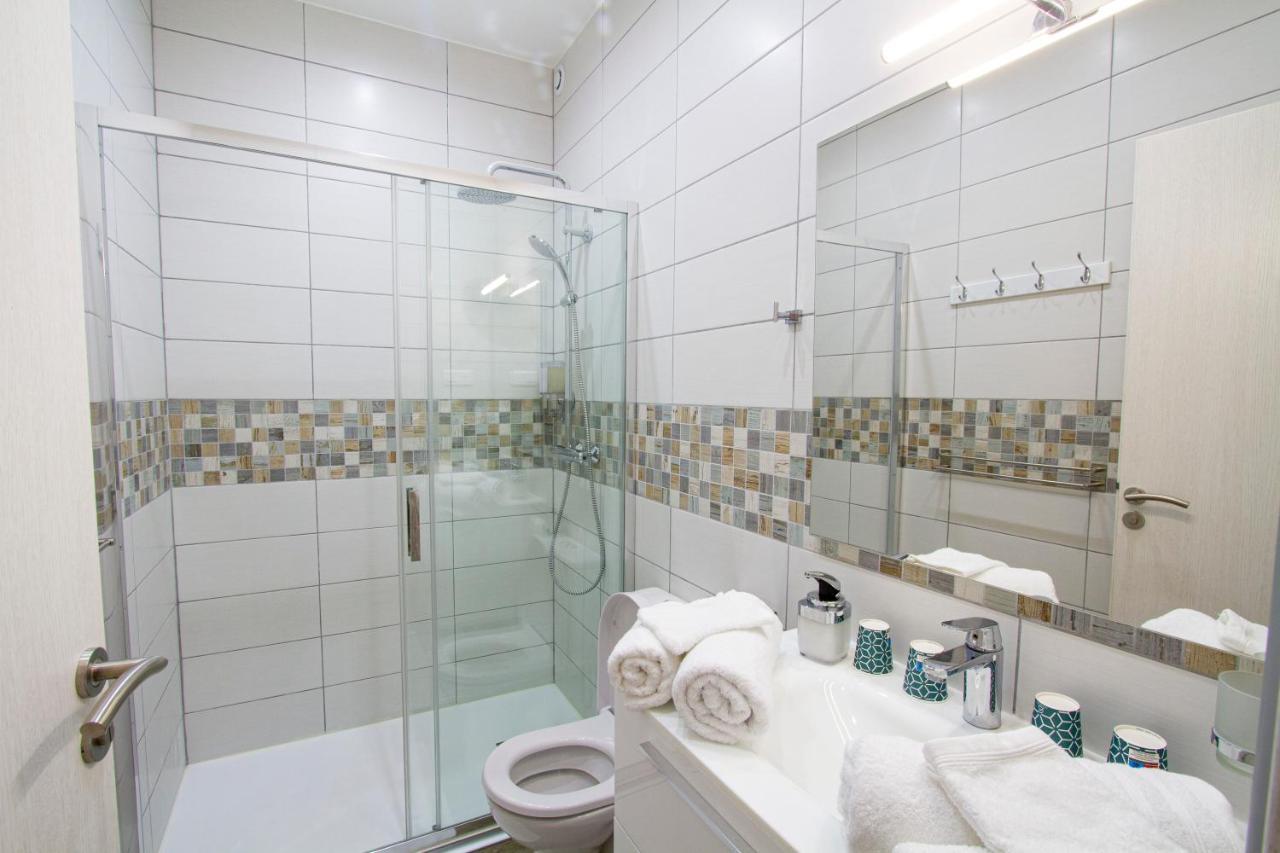Soleil D'Ete - Netflix & Wifi - Balcon - Climatisation - Parking Gratuit - Check-In 24H24 - Emplacement Velos - Goodmarning Chalons en Champagne Bagian luar foto